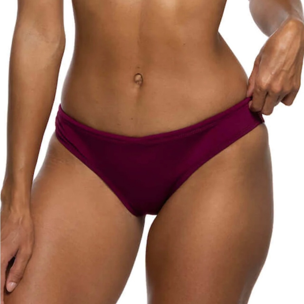 Jolyn “Andy”bottom. Color Cabernet. Medium
